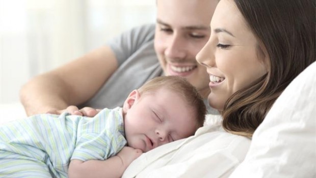 Per què hauries de dormir amb el teu bebè